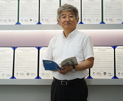 반려동물대학 학장